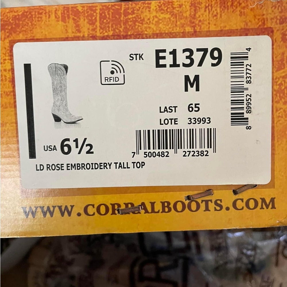 Corral Boots - Picture 3 of 6